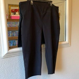 Ladies High Bird and Company Capris